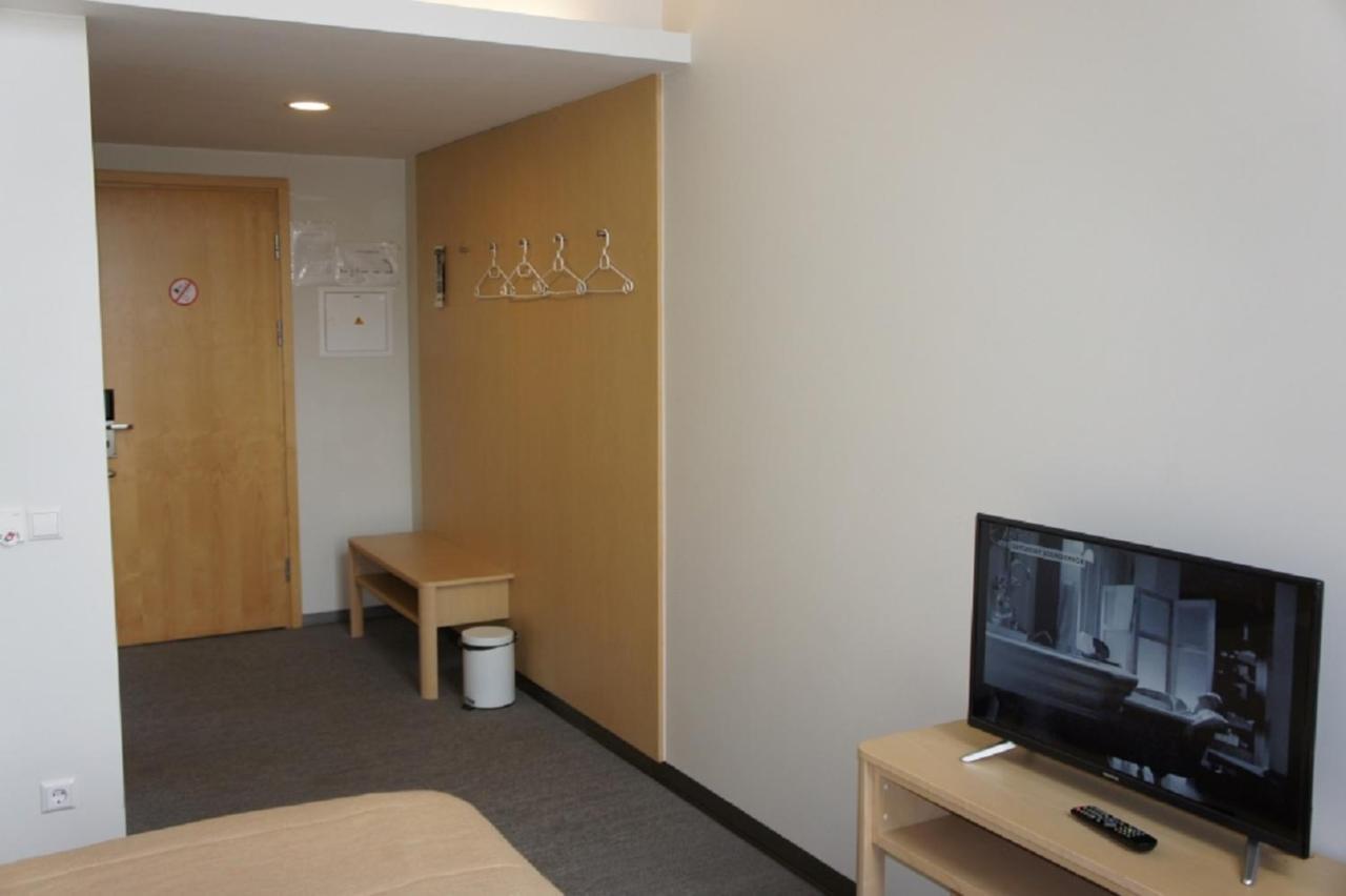 Zaliasis Slenis - Self Check-In Hotel - Free Parking Aukstkiemiai 외부 사진