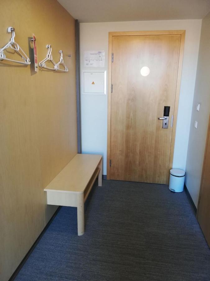 Zaliasis Slenis - Self Check-In Hotel - Free Parking Aukstkiemiai 외부 사진